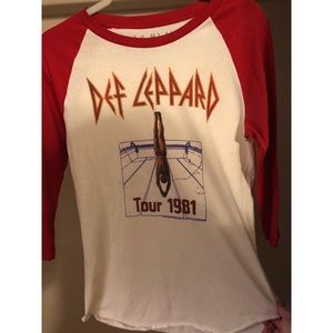 Def Leppard 3/4 sleeve shirt
